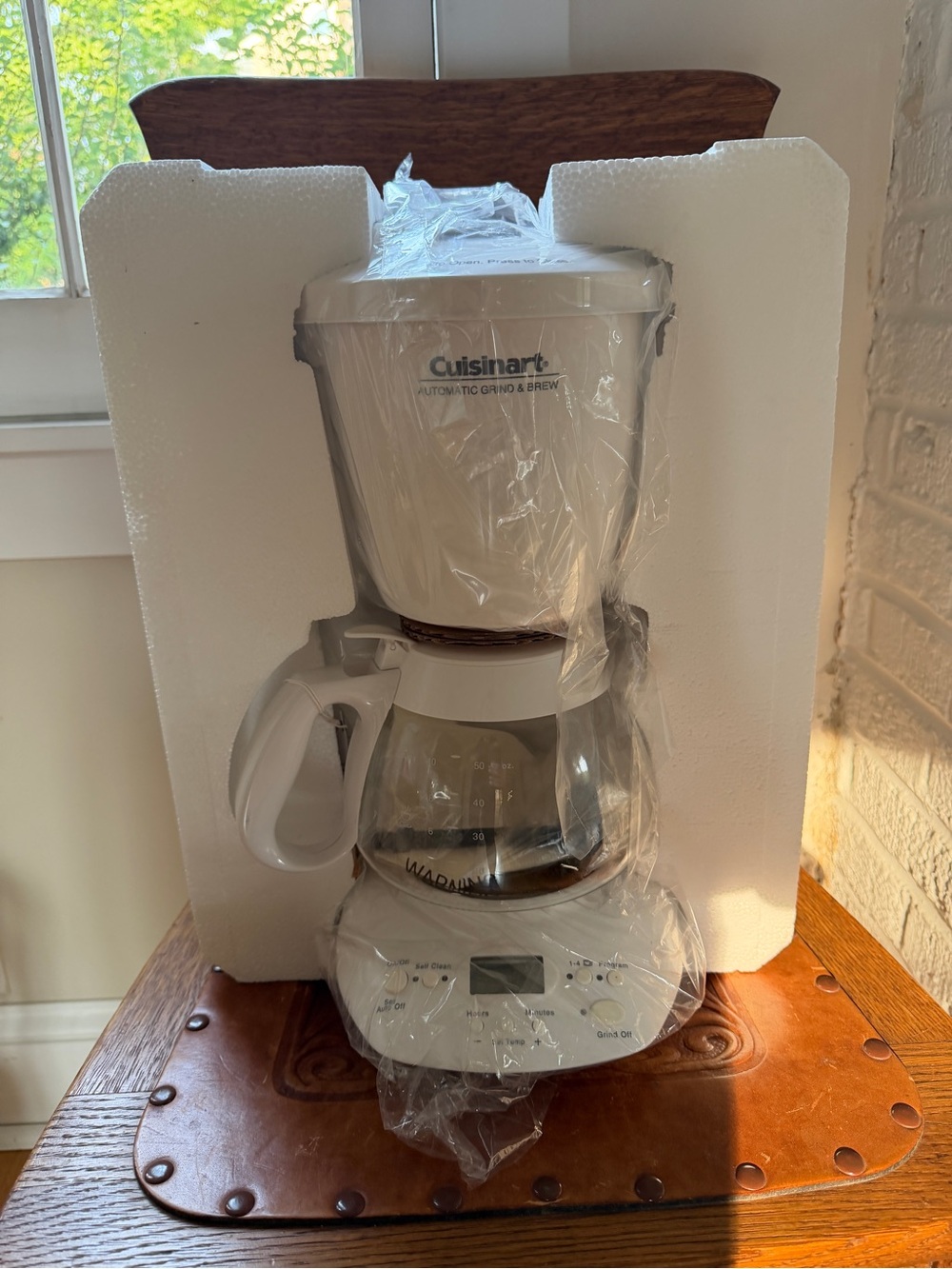 NEW Never out of box 😁 Cuisinart White Automatic Grind & Brew Coffee Machine
